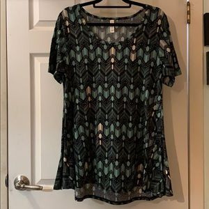 Lula Roe perfect t size medium